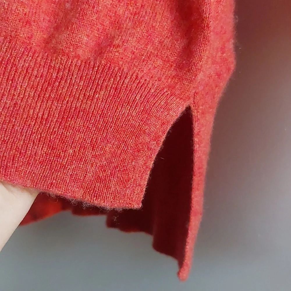Tahari 100% Cashmere Sweater M Rust Orange Quiet Luxury Classic - Picture 7 of 10
